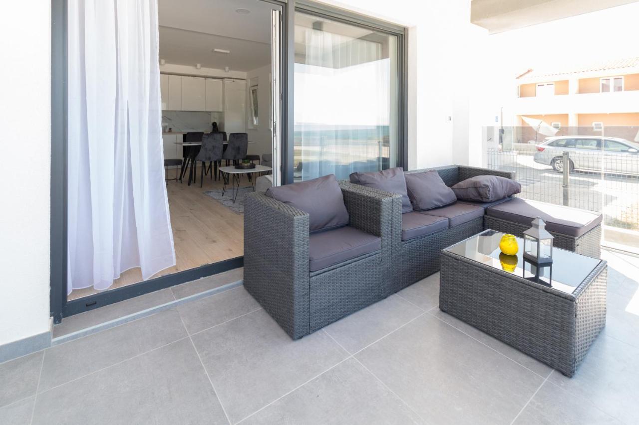 Luxury Beachfront Villa Crystal Aenona - By Ta Leut Agency Nin Εξωτερικό φωτογραφία